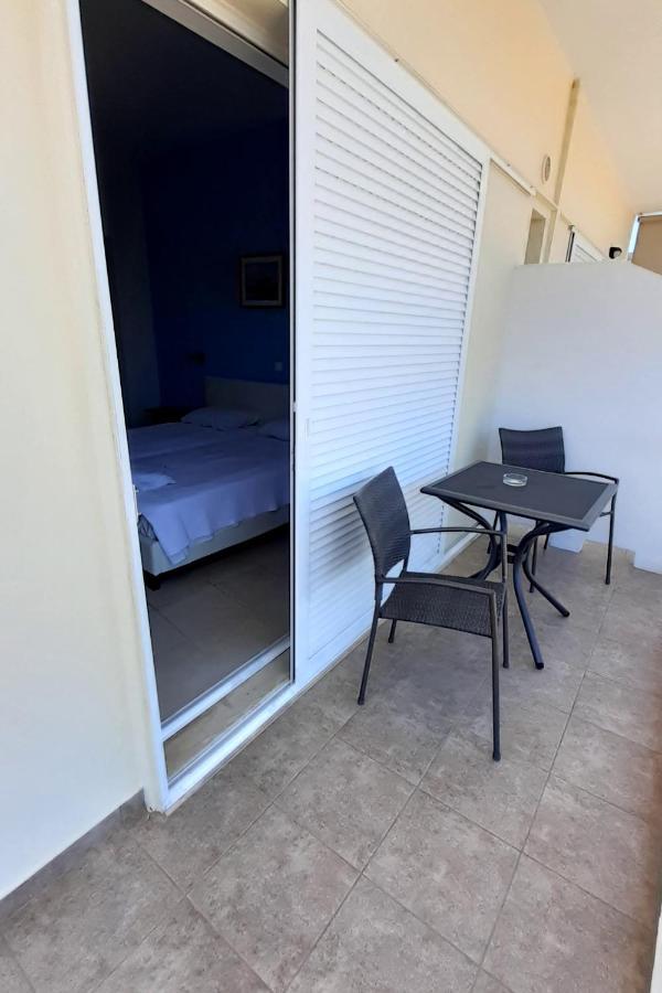 Nikolaki Rooms Porto Rafti Bagian luar foto