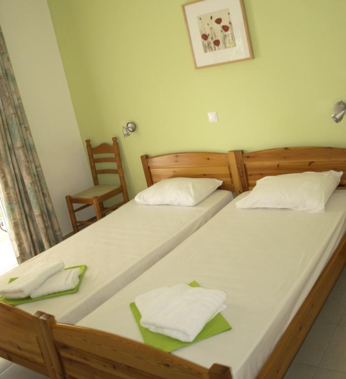 Nikolaki Rooms Porto Rafti Bagian luar foto